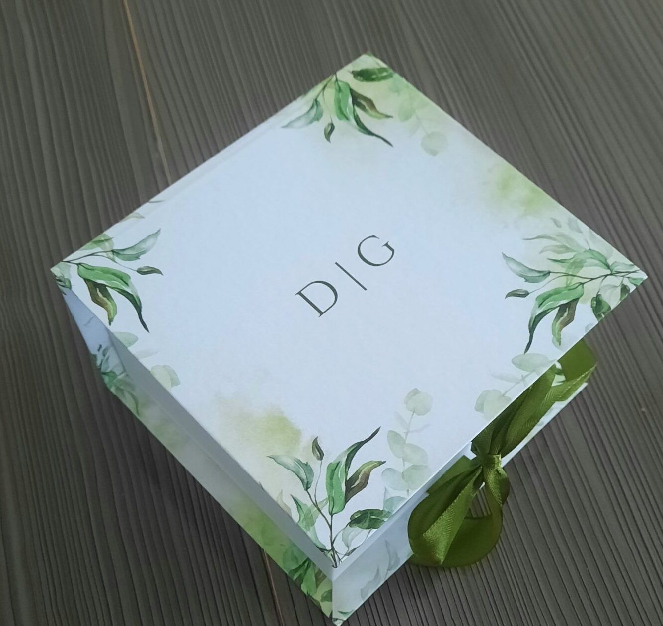 Caixa Cartonada Personalizada P - Verde oliva