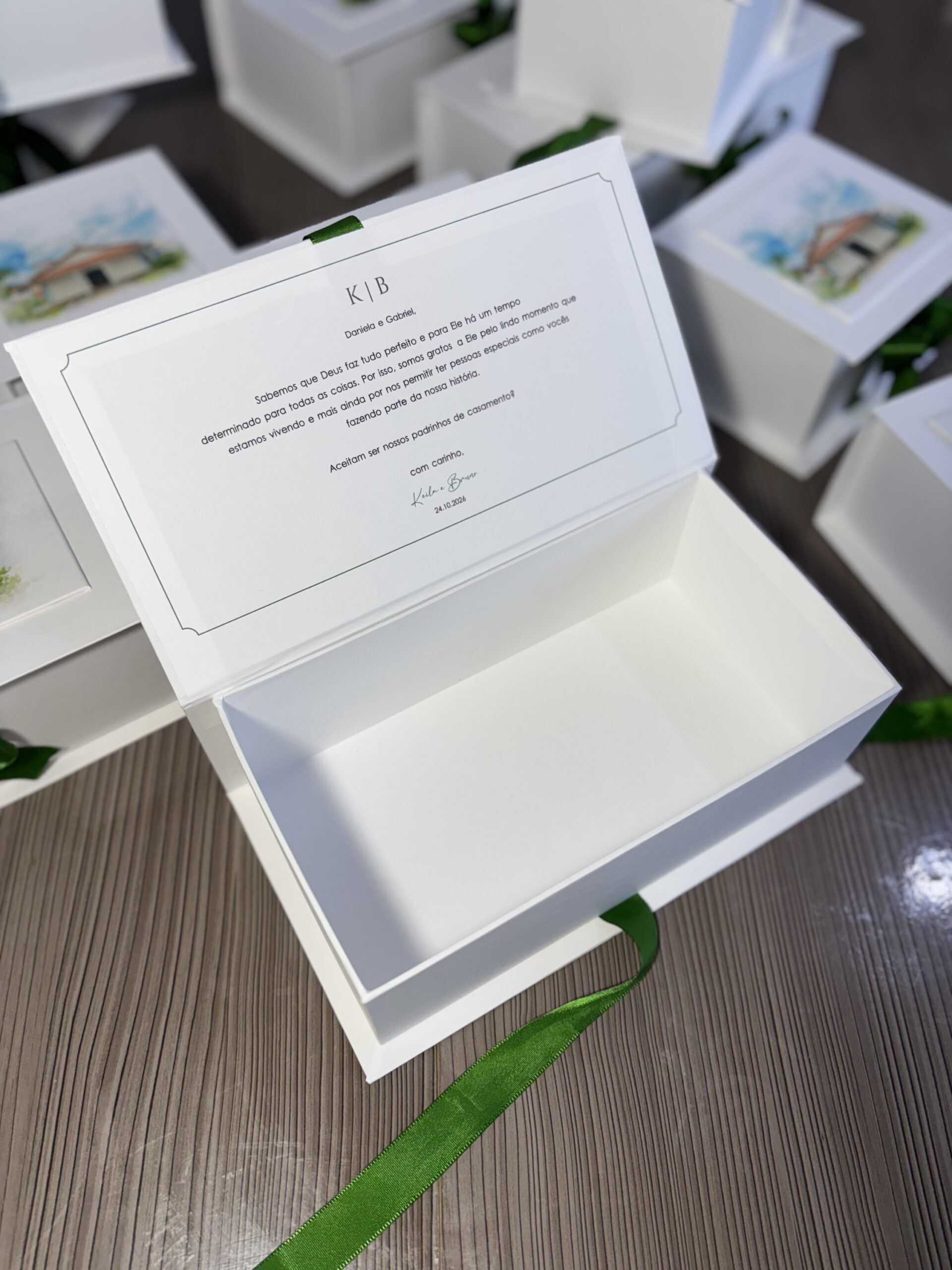 Caixa cartonada Personalizada M com aquarela - Imagem 2