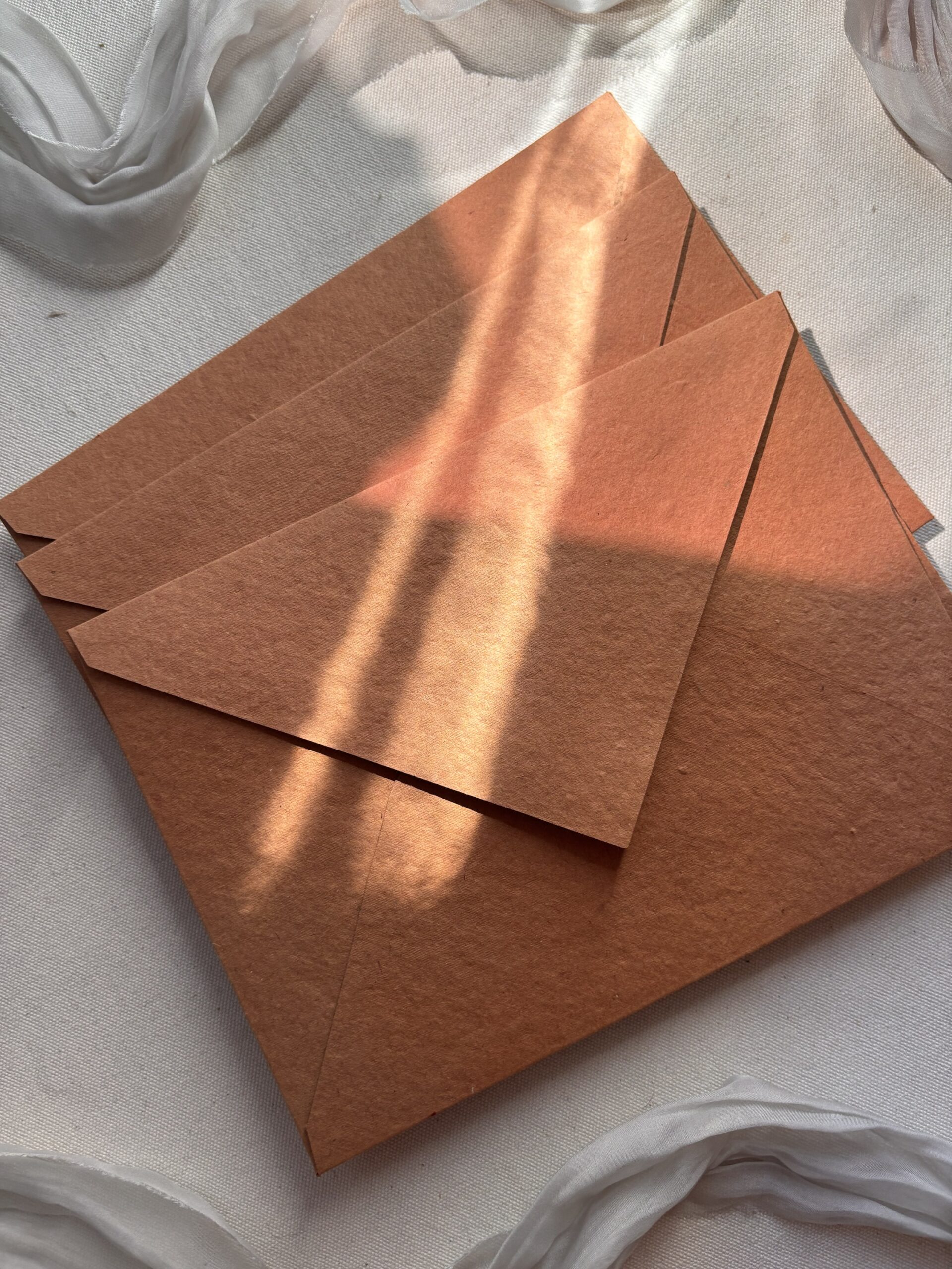 Envelope para Convite de Casamento terracota em papel algodão - Imagem 3